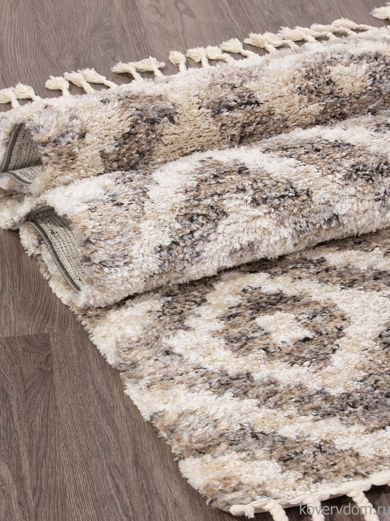 Ковер UVITA 37339 070 BEIGE Ковер UVITA 37339 070 BEIGE